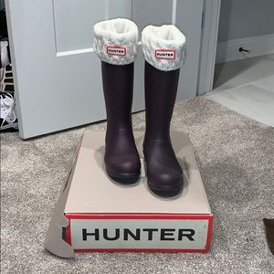 NWT Plum hunter boots size 6